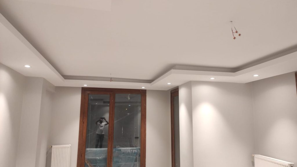 "Kadıköy Alçıpan Ustası ile modern alçıpan tavan uygulaması"